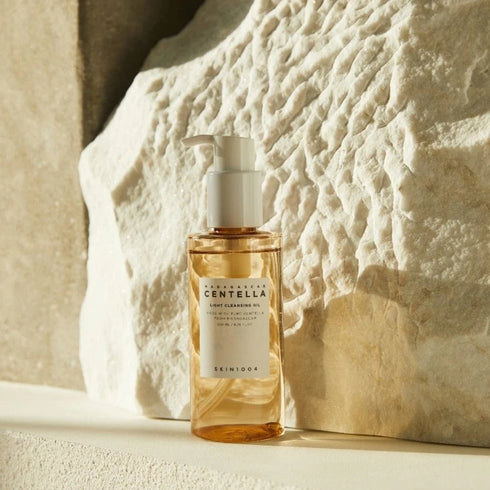SKIN1004 Madagascar Centella Light Cleansing Oil 200ml - Krea Noir